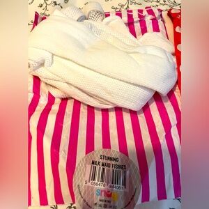 Snag Tights | Milkmaid color | size Stunning